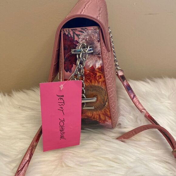 NWT Betsey Johnson Dark Blush Snake Embossed Floral Saddle Bag | Crossbody Bag - Picture 13 of 17